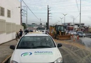 Leia mais sobre o artigo Rompimento de adutora causa transtorno aos moradores da Zona Leste de Manaus