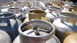 Leia mais sobre o artigo Petrobras reduz o preço do gás de cozinha