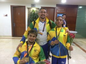 Read more about the article Paratleta de Halterofilismo do Ctara conquista prata e bronze em competição na Colômbia