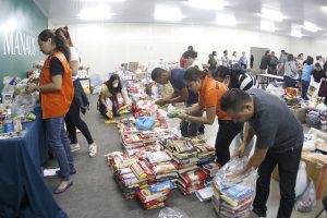 Read more about the article Voluntários relatam furtos de doações a vítimas do incêndio no Educandos