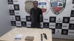 Read more about the article Polícia Civil prende rapaz com simulacros de arma de fogo e cocaína em embarcação