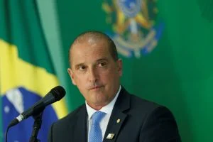 Leia mais sobre o artigo Ministros da Cidadania e da Casa Civil se opõem a liberar o plantio da maconha