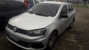 Leia mais sobre o artigo Tenente da PM mata colegas dentro de carro, em Manaus