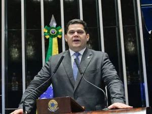 Leia mais sobre o artigo Senador Davi Alcolumbre é eleito presidente do Senado