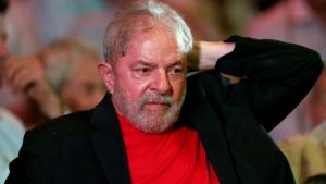 Read more about the article Lula é condenado a 12 anos de prisão em processo sobre sítio