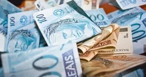 Leia mais sobre o artigo Comissão aprova salário mínimo de R$ 1.040 para 2020