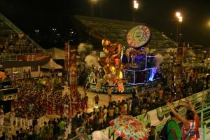 Read more about the article Desfile do Grupo Especial no Sambódromo de Manaus leva exaltação cultural e empoderamento