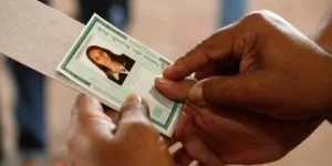 Leia mais sobre o artigo Projeto ‘PAC em Movimento’ emite mais de 800 documentos básicos em aldeia do AM