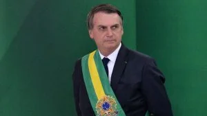 Leia mais sobre o artigo Veja quais são os principais decretos assinados por Bolsonaro após os 100 dias de governo