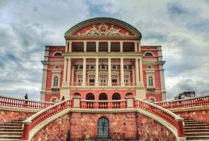 Read more about the article Teatro Amazonas entra no seleto grupo das casas de ópera mais bonitas do mundo