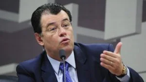 Leia mais sobre o artigo Eduardo Braga defende modelo ZFM e aponta alternativas para concentrados