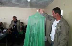 Leia mais sobre o artigo Prefeitura de Manaus começa instalação de mosquiteiros para combate à malária
