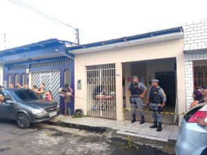 Read more about the article Homem morre trancado em quarto durante princípio de incêndio, em Manaus