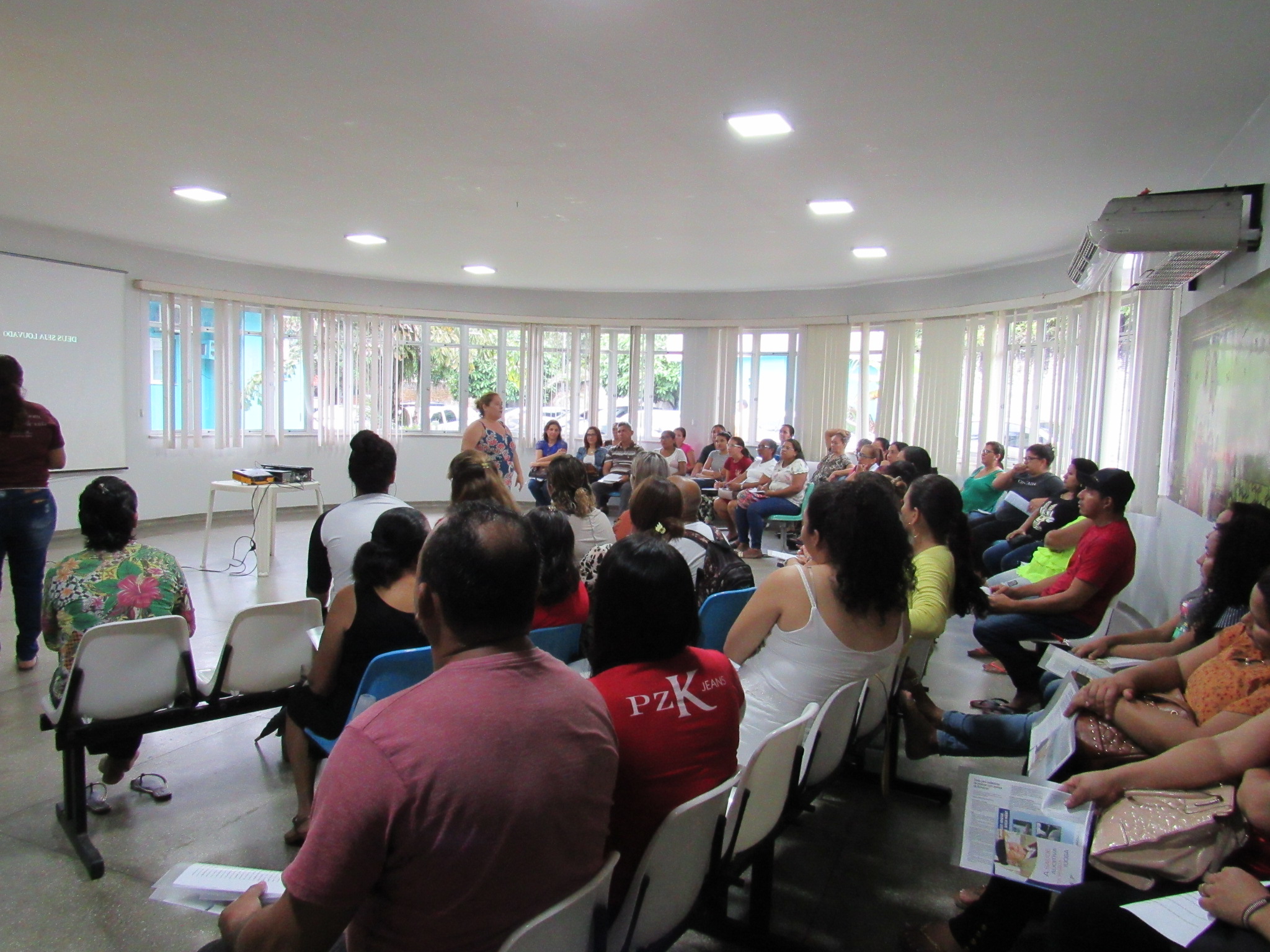 No momento, você está visualizando Prefeitura de Manaus promove capacitação para o cuidado de idosos frágeis