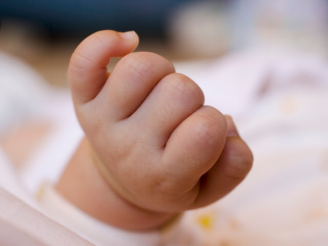 You are currently viewing Bebê de 9 meses com microcefalia foi estuprada antes de morrer