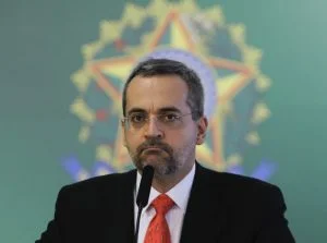 Leia mais sobre o artigo Ministro da Educação diz que “Há indícios de sabotagem no MEC”