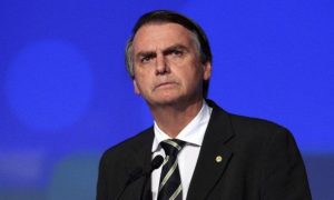 Read more about the article “São massa de manobra, idiotas úteis”, diz Bolsonaro sobre manifestação contra corte de 30% das Universidades Federais