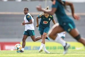 Leia mais sobre o artigo Seleção feminina treina completa para a Copa do Mundo na França