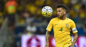 Read more about the article Tite escolhe Daniel Alves para ser o capitão da seleção na Copa América