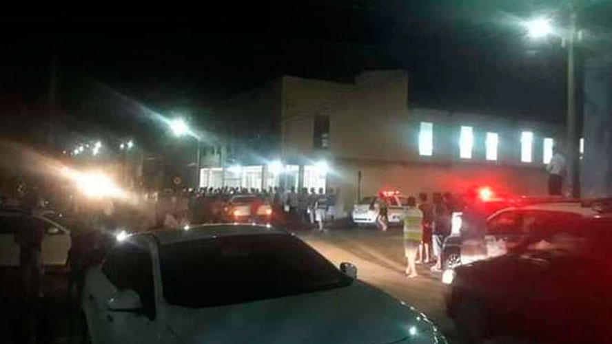 You are currently viewing Ex-militar da Aeronáutica invade igreja e mata quatro pessoas; Veja o vídeo!