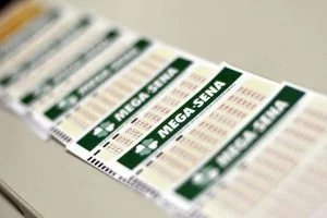 Leia mais sobre o artigo Sorteio da Mega-Sena desta quarta (12) tem prêmio de R$ 80 milhões