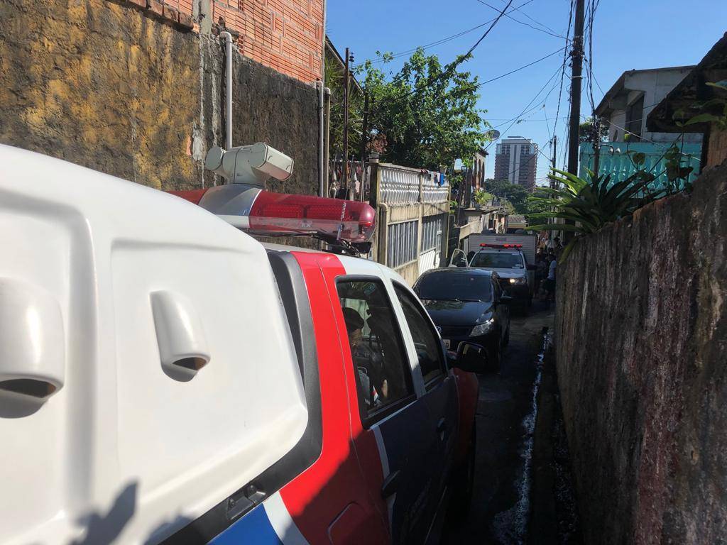 You are currently viewing Homem morre após laje de casa desabar no Lírio do Vale 1, em Manaus