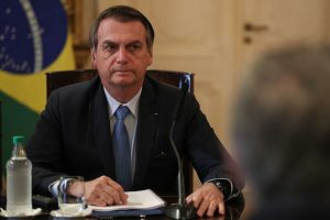 Read more about the article No Twitter, Bolsonaro defende internação compulsória de dependentes