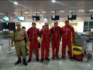 Leia mais sobre o artigo Mergulhadores do Corpo de Bombeiros são enviados para ajudar nas buscas dos desaparecidos em Carauari