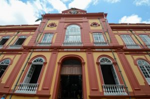 Read more about the article Biblioteca Pública recebe ‘Feira de Troca de Livros e Gibis’ no domingo (30), em Manaus