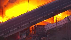 Read more about the article Incêndio atinge ponte na cidade de São Paulo