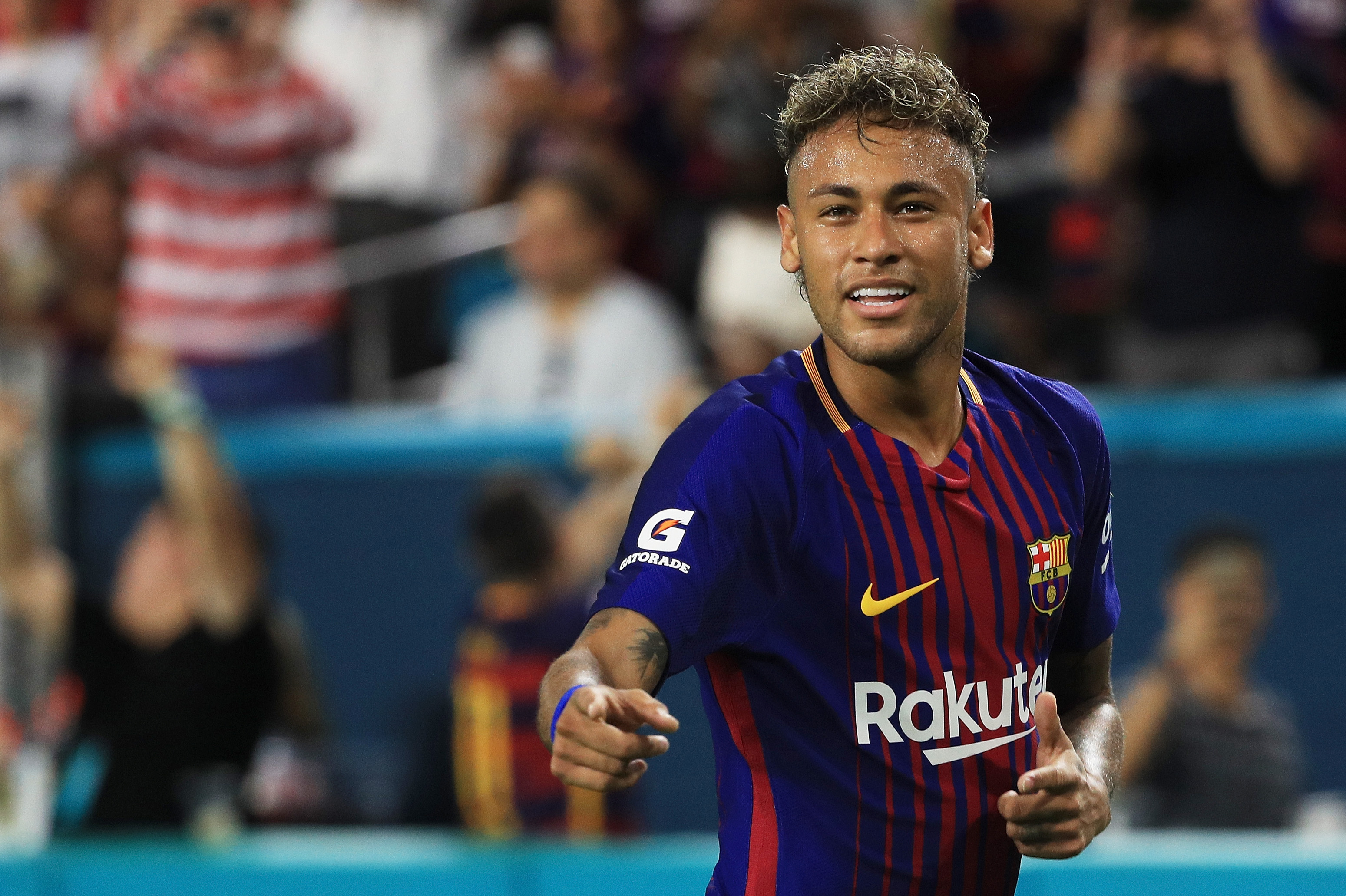 You are currently viewing Barcelona oferece três jogadores para ter Neymar de volta