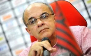 Leia mais sobre o artigo Polícia indicia ex-presidente do Flamengo e outras 7 pessoas por homicídios no incêndio do CT