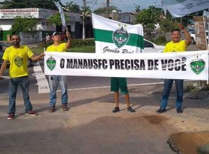 Read more about the article Manaus FC vende rifas em semáforos para pagar salários dos funcionários