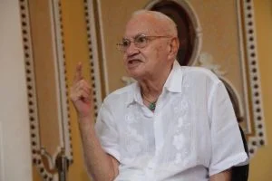 Leia mais sobre o artigo Morre o artista plástico e curador amazonense Óscar Ramos, aos 80 anos