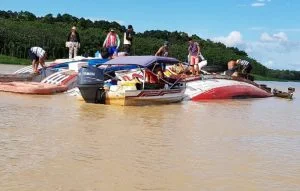 Leia mais sobre o artigo Pescador resgata um sobrevivente de naufrágio de barco, no AM