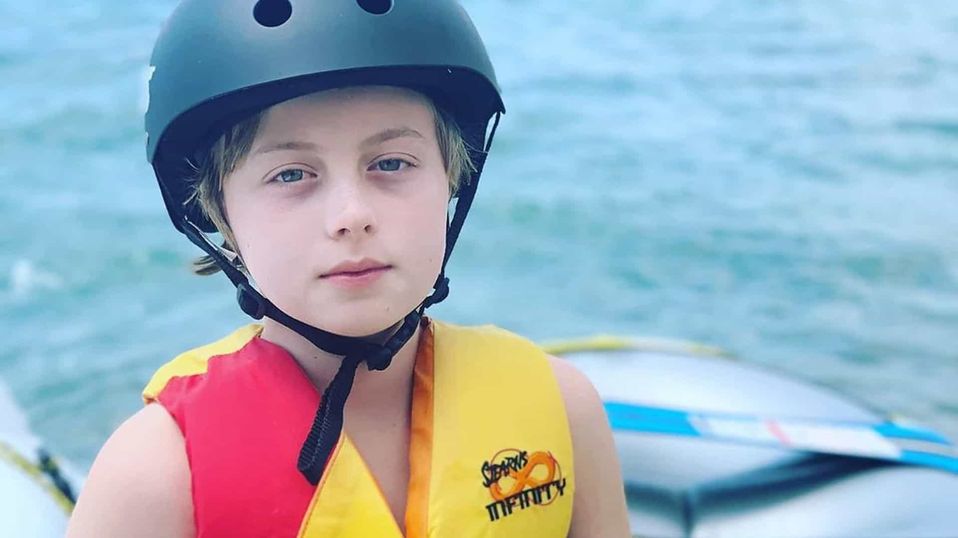 No momento, você está visualizando Luciano Huck mostra Benício após neurocirurgia