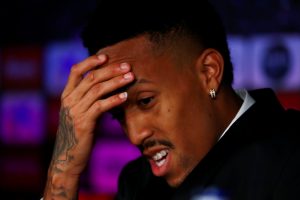 Read more about the article Jogador Eder Militão passa mal durante entrevista de apresentação no Real Madrid