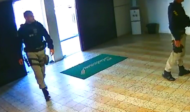 No momento, você está visualizando Sindicalistas afirmam que foram intimidados por agentes federais durante reunião, em Manaus