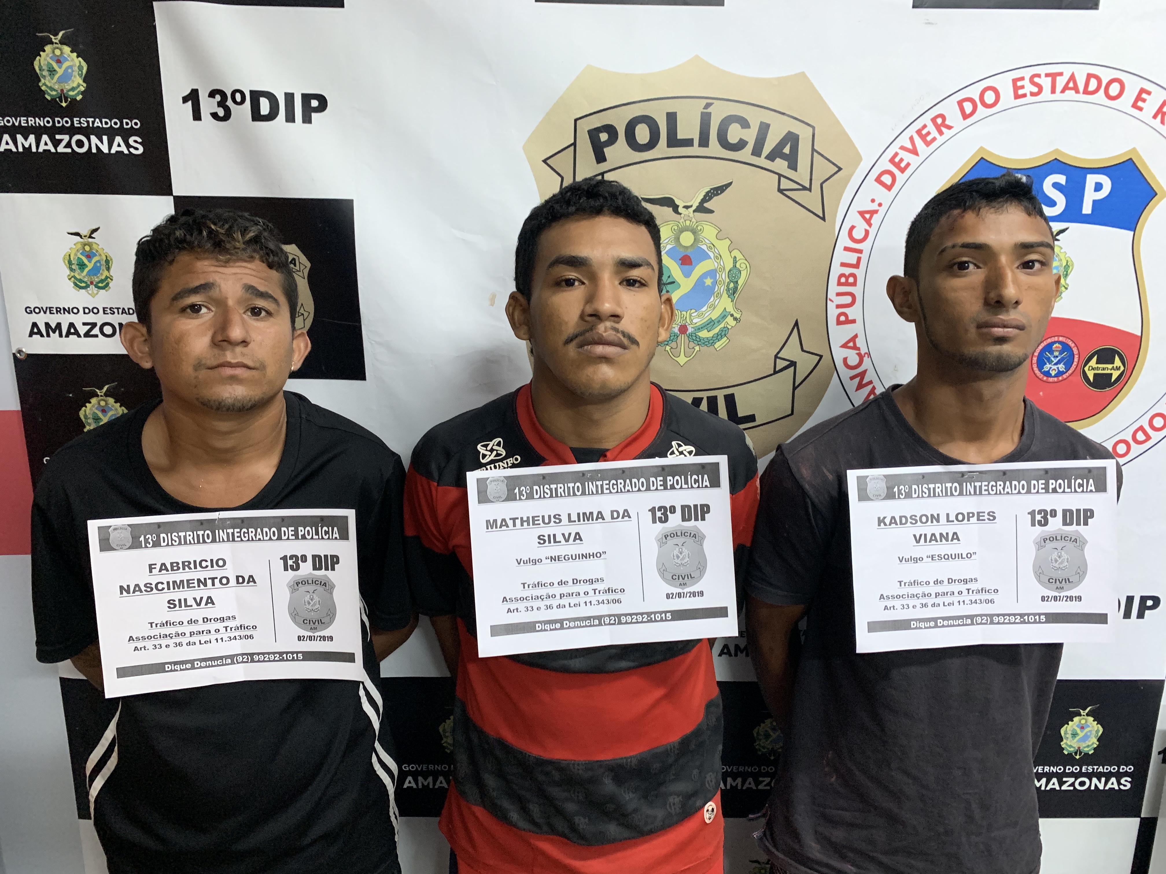 You are currently viewing  Trio é preso com cocaína, oxi e maconha no bairro Cidade de Deus