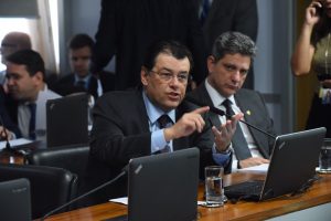 Read more about the article Emenda de Eduardo Braga garante ganhos reais para salário mínimo em 2020