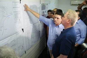 Leia mais sobre o artigo Prefeito Arthur Neto visita obras de residencial popular na BR-174