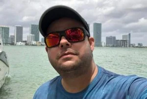 Leia mais sobre o artigo Empresário que mantém contrato com a Seduc é alvo da operação da Polícia Federal nesta manhã
