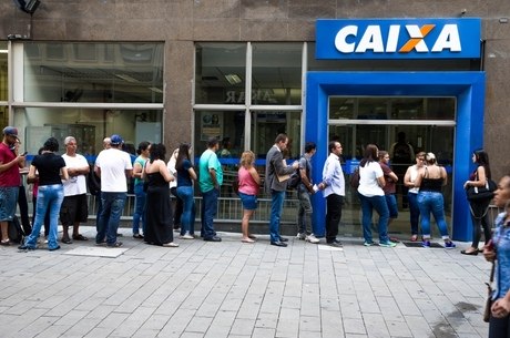 You are currently viewing Governo estuda liberar saque de até 35% do saldo de contas do FGTS