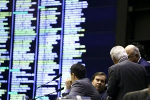 Leia mais sobre o artigo Previdência: confira principais pontos aprovados em primeiro turno
