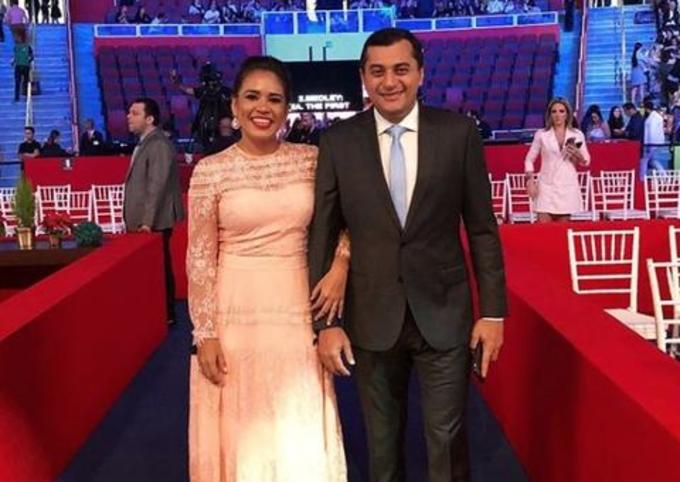 You are currently viewing Primeira dama do Estado anuncia nas redes sociais que está grávida