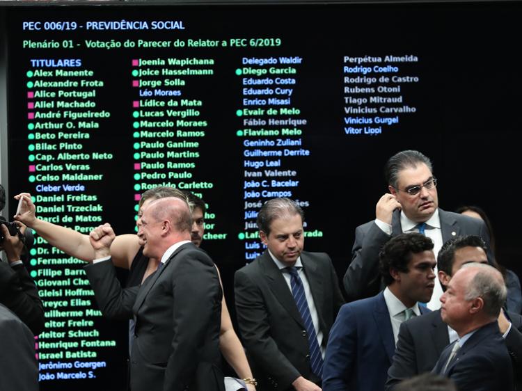 No momento, você está visualizando Oposição decide manter obstrução à votação da reforma da Previdência