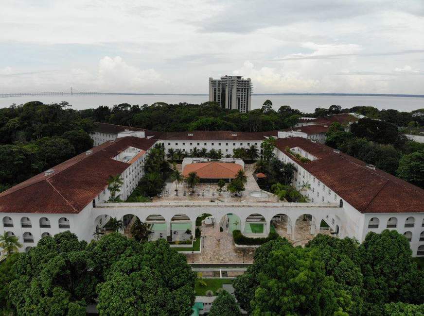 No momento, você está visualizando Leilão dos prédios da Fucapi e Tropical Hotel é suspenso por liminar