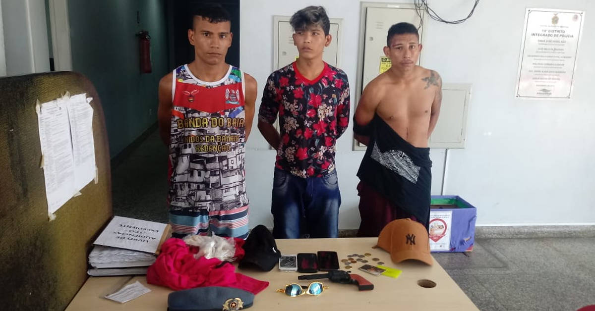 No momento, você está visualizando Homens são presos após tentarem assaltar ônibus e serem agredidos pela população, em Manaus