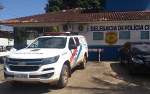 Read more about the article Após rebelião em delegacia de Iranduba, presos são transferidos para Manaus