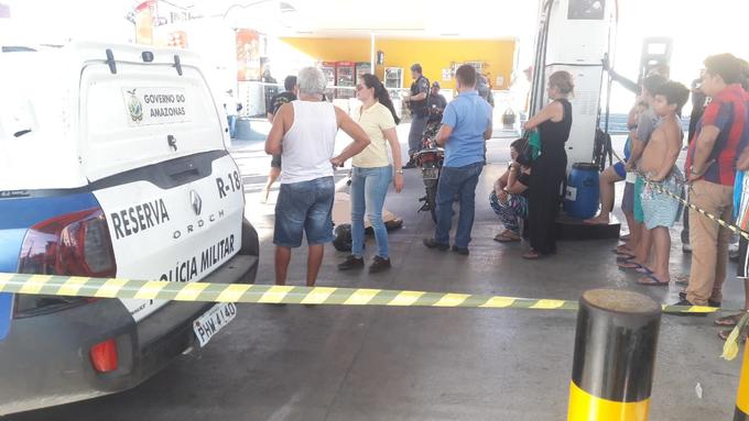 You are currently viewing Homem é executado a tiros em posto de combustível, na Zona Sul de Manaus